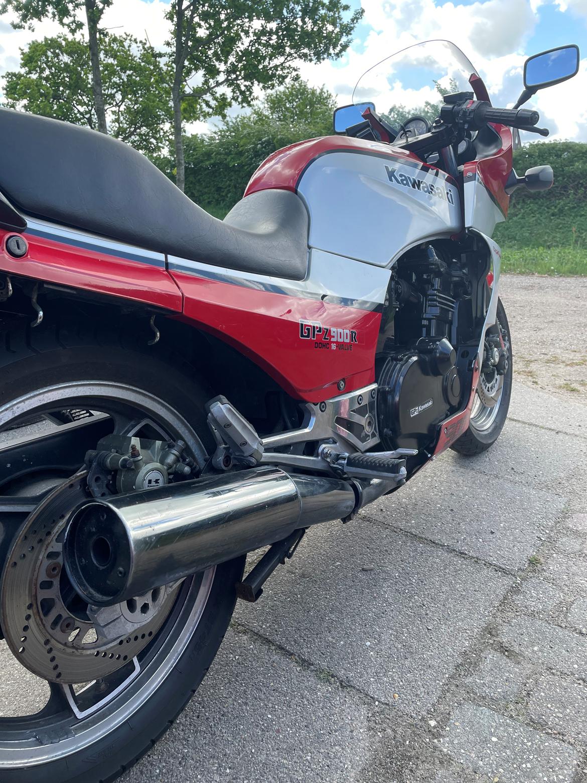 Kawasaki GPZ900R billede 5