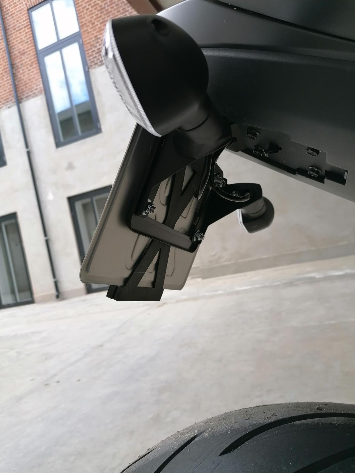 Suzuki GSX-S 750 Yoshimura edition billede 4