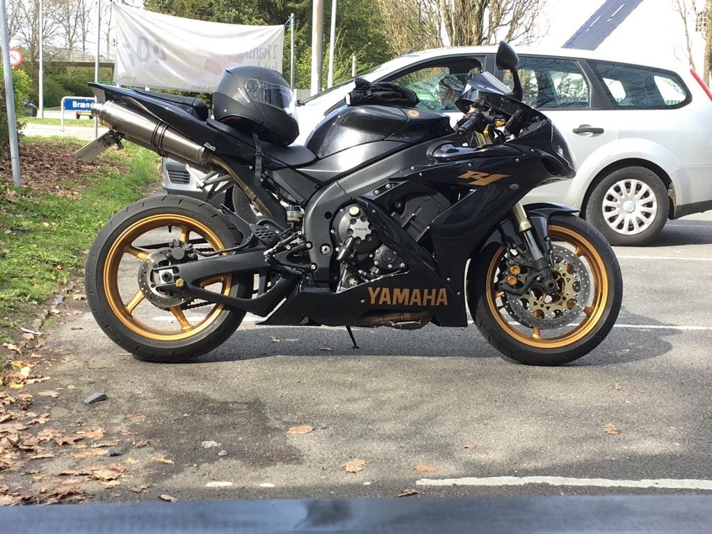 Yamaha R1  billede 6