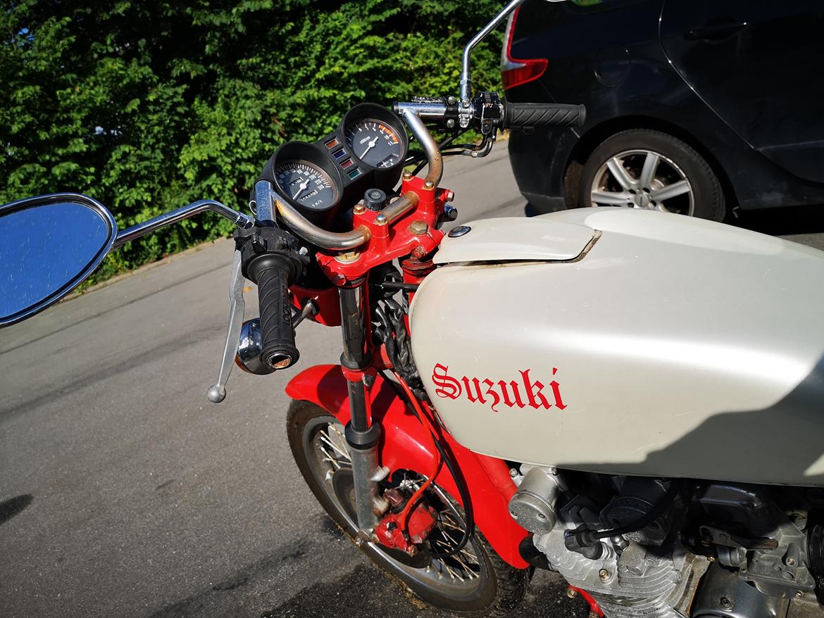 Suzuki gs 550 billede 6