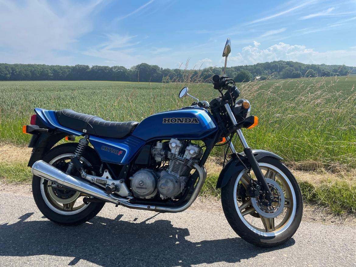 Honda CB 750 F billede 1