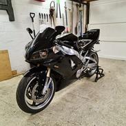 Yamaha yzf r1