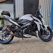 Suzuki GSX-S1000 