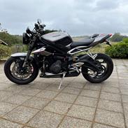 Triumph Street Triple 765 RS