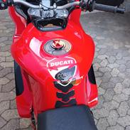 Ducati st4