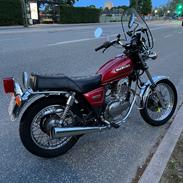 Suzuki GN250