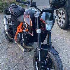 KTM Duke 690