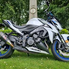 Suzuki GSX-S1000 