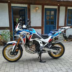 Honda Africa Twin 1100 DCT ES