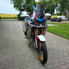 Honda Africa Twin 1100 DCT ES 