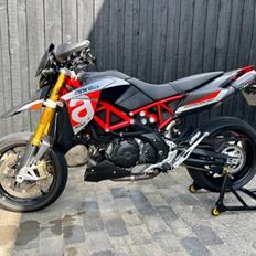 Aprilia Dorsoduro 900