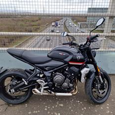 Triumph Trident 660 AKA Pale She-Horse
