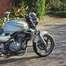 Kawasaki ER-5