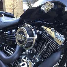 Harley Davidson Rocker c