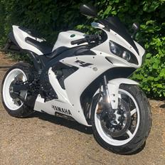 Yamaha YZF R1 - RN12