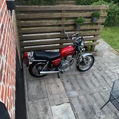 Suzuki GN250