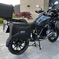 BMW TRIPLE BLACK R1250 GS