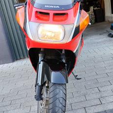 Honda CBR 1000 F