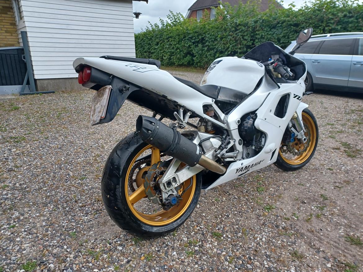 Yamaha Yzf r1 billede 3