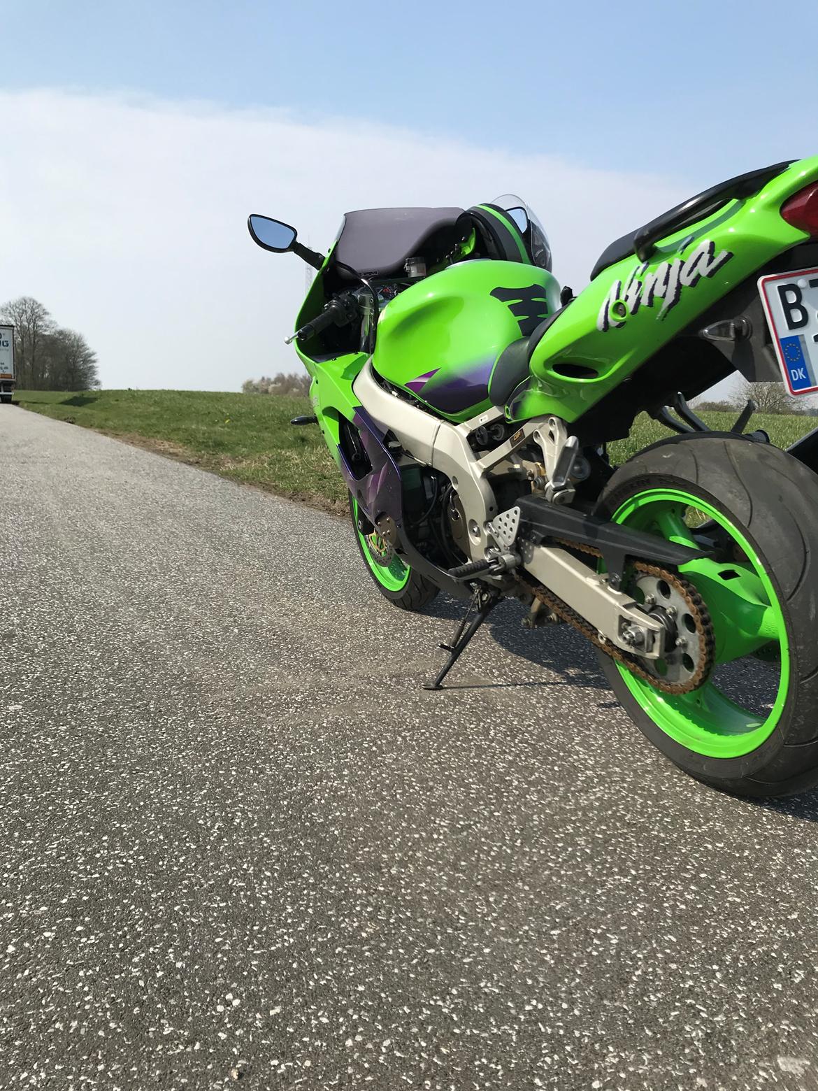 Kawasaki Zx9r billede 4