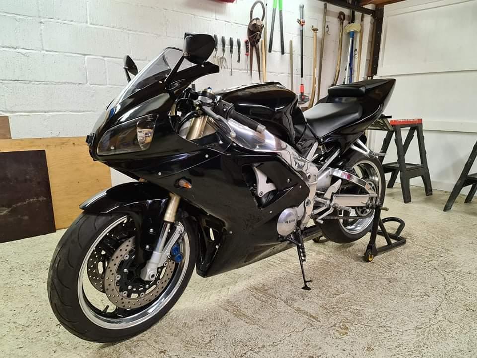 Yamaha yzf r1  billede 4