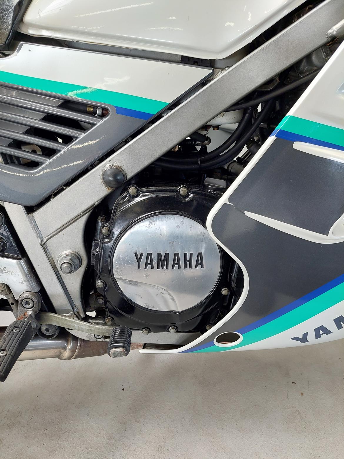 Yamaha FZ750 Genesis billede 3