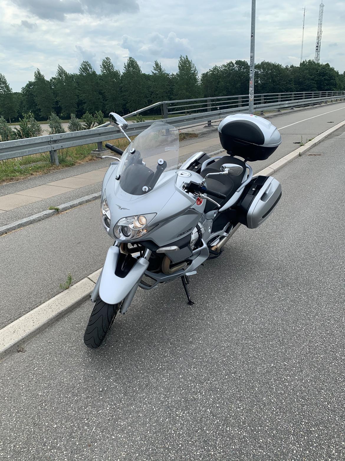 Moto Guzzi Norge billede 1