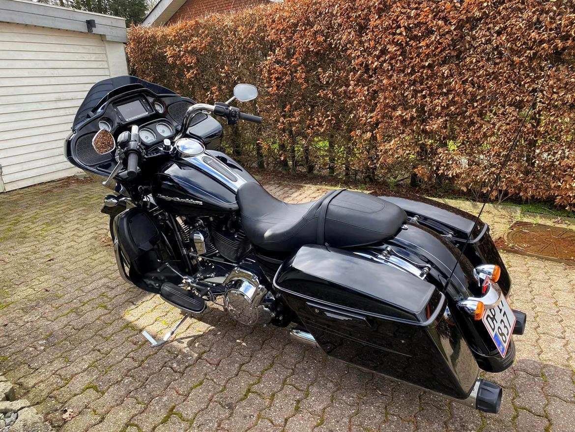 Harley Davidson FLTRXS Road Glide Special SOLGT billede 5