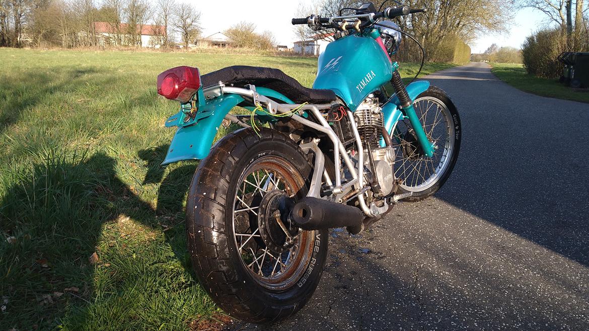 Yamaha Xt 550 billede 5