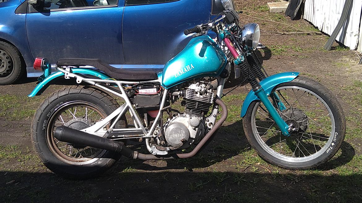 Yamaha Xt 550 billede 7