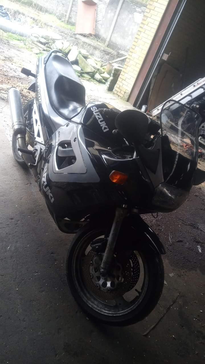 Suzuki GSX750F billede 3