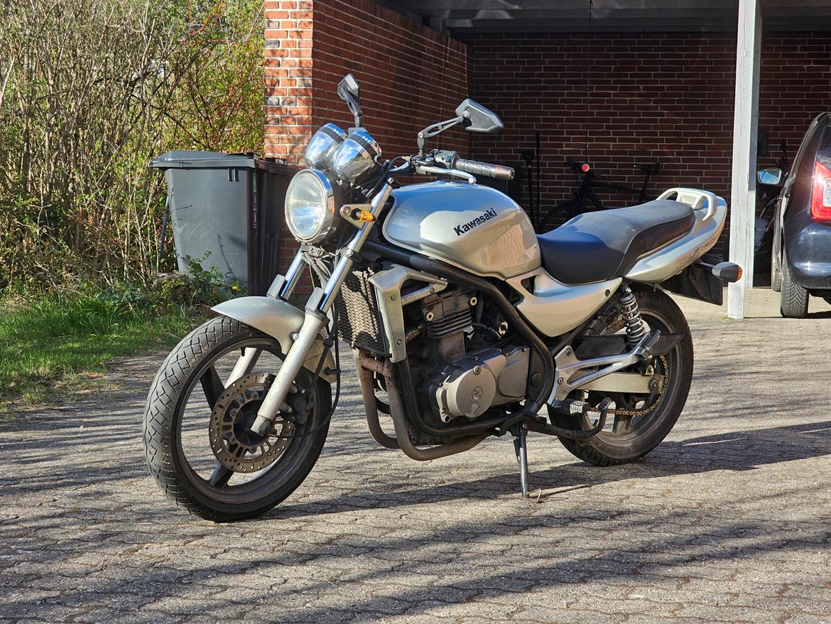 Kawasaki ER-5 billede 3