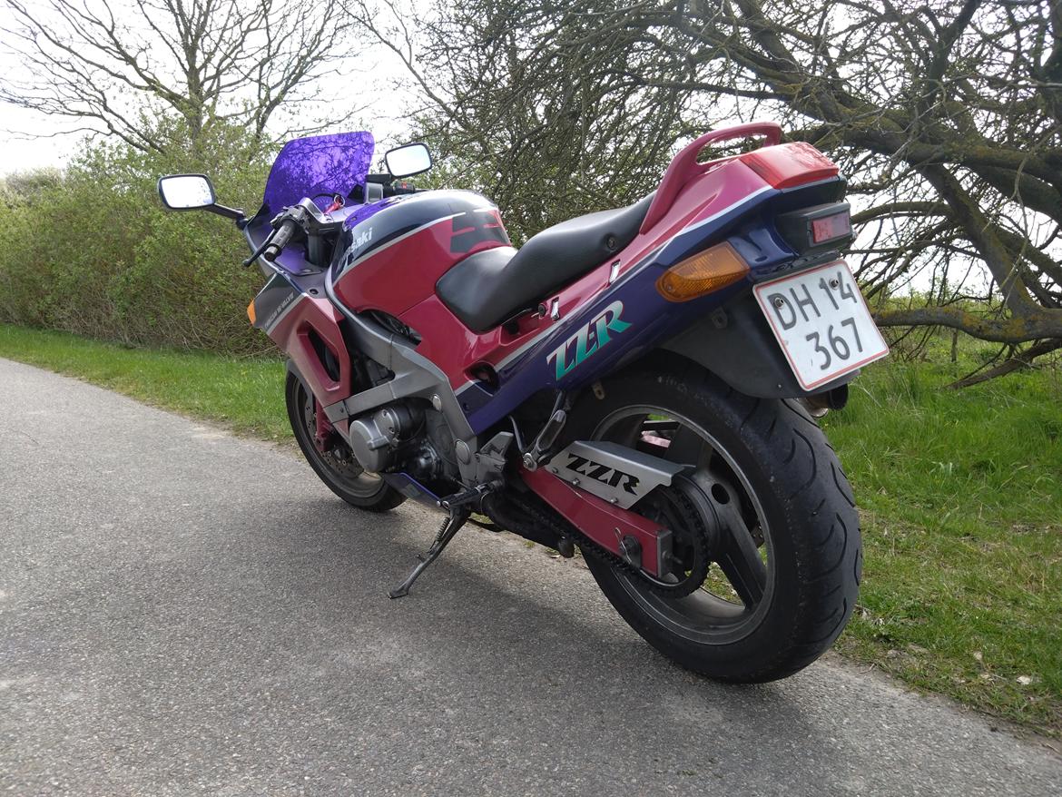 Kawasaki ZZ-R600 billede 3