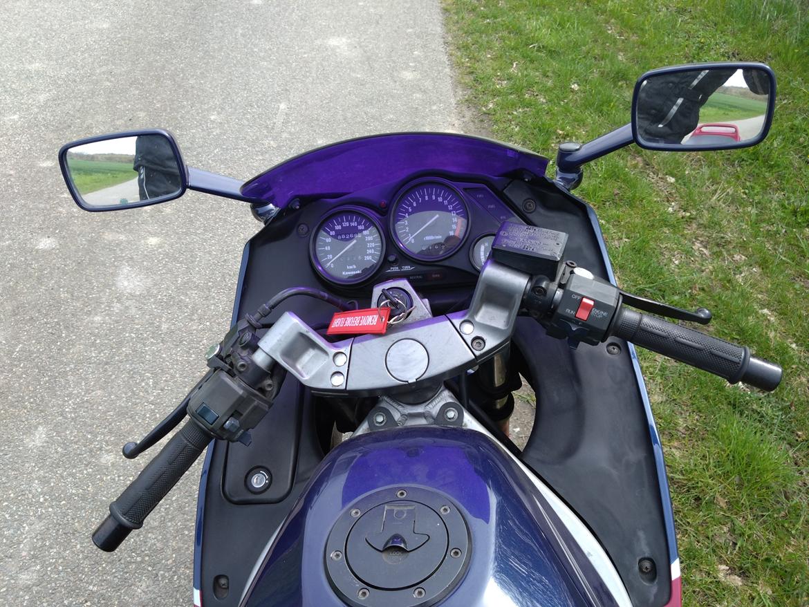 Kawasaki ZZ-R600 billede 5