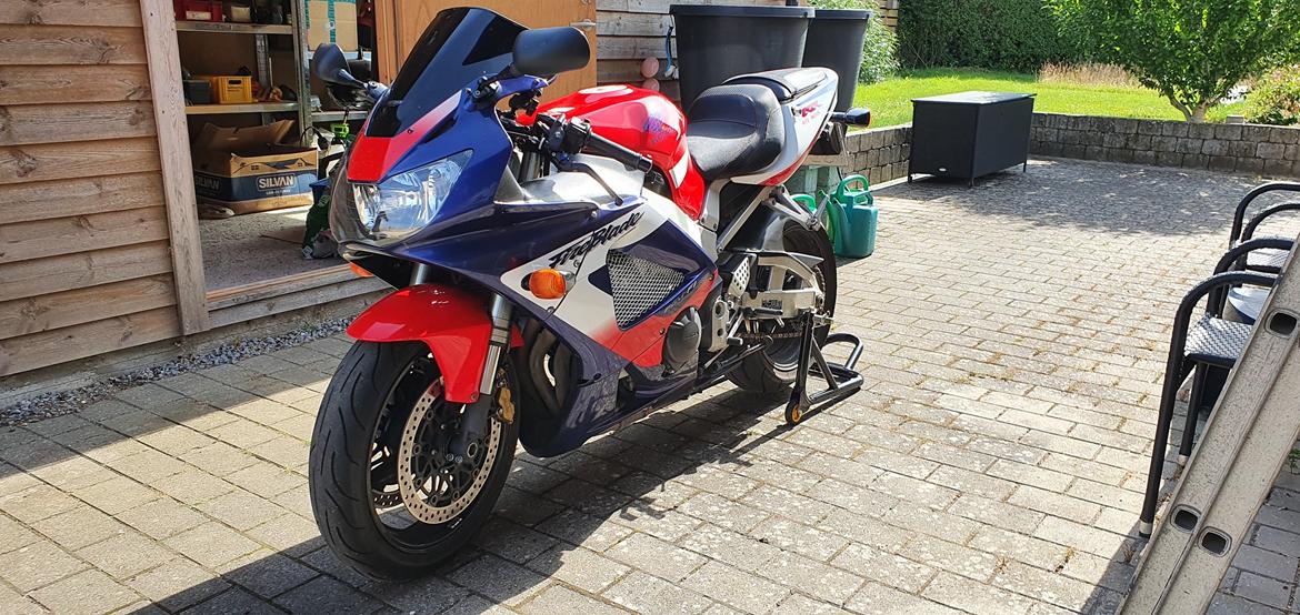 Honda CBR 929RR billede 1