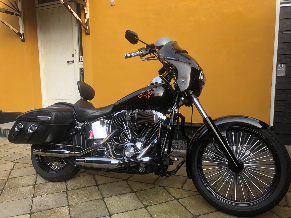 Harley Davidson Deuce billede 1