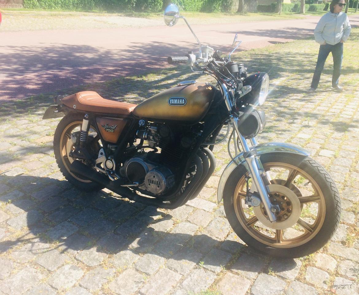 Yamaha XS750 SE billede 1