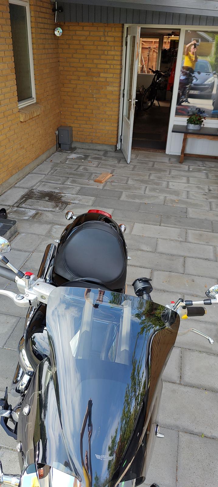 Suzuki INTRUDER VZR (SOLGT) billede 4