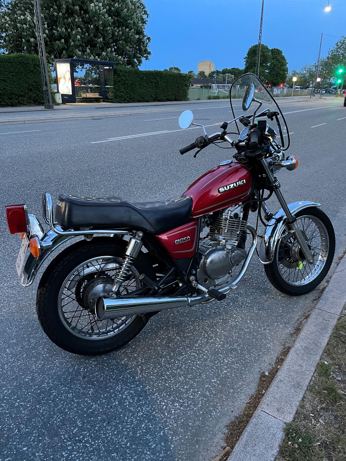 Suzuki GN250 billede 1