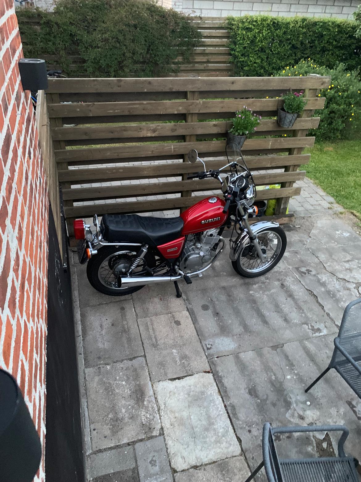 Suzuki GN250 billede 2