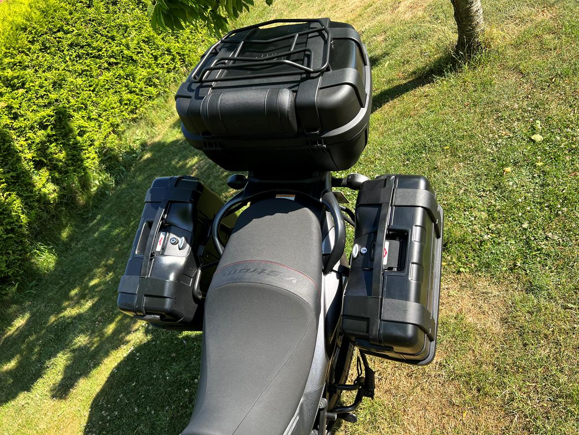 Suzuki DL650A V-Strom *Solgt* billede 5