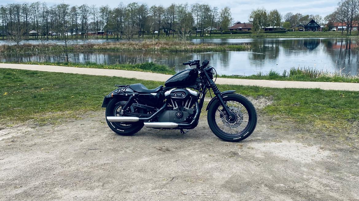 Harley Davidson Nightster Black on Black XL1200N billede 4