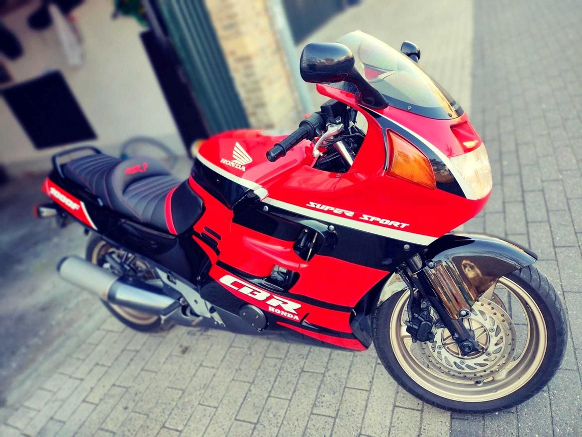 Honda CBR 1000 F billede 4