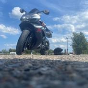 Suzuki GSXR 750