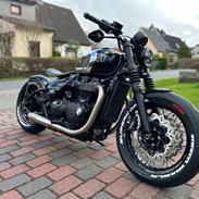 Triumph Bonneville Bobber