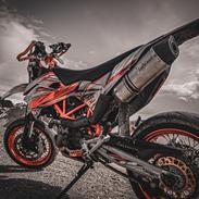 KTM 690 SMC-R 