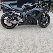 Yamaha R6