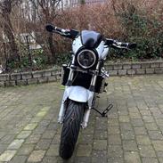 Suzuki SV 1000N