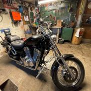 Suzuki Intruder VS 1400