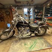 Suzuki Intruder VS 1400